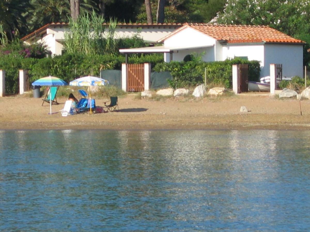 Casina Mare Sulla Spiaggia Capoliveri  Exterior foto